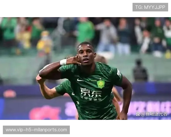 卡扎伊什维利豪取赛季第25球稳居射手榜首全力冲刺联赛金靴荣誉 卡扎伊什维利豪取赛季第25球稳居射手榜首全力冲刺联赛金靴荣誉