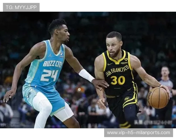 勇士力挫太阳,库里和穆迪成胜利功臣 勇士力挫太阳,库里和穆迪成胜利功臣