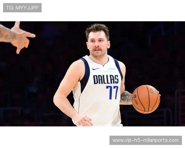 东契奇罚球争议引发社媒热议,球迷意见分裂明显 东契奇罚球争议引发社媒热议,球迷意见分裂明显