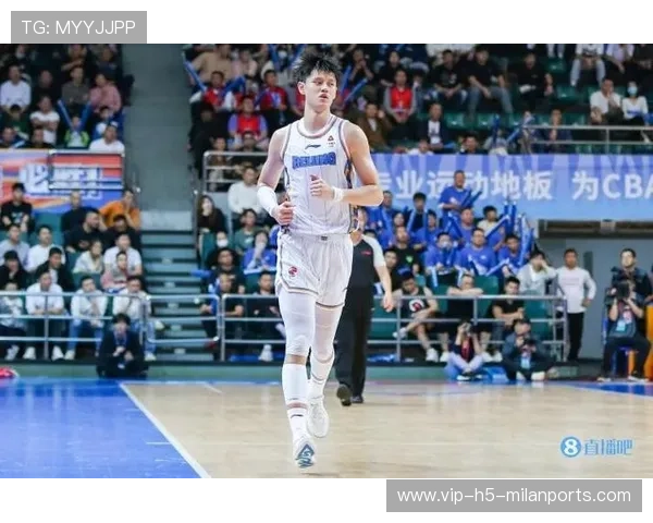 CBA曾凡博三分手感训练再稳定——明星升华的背后故事 CBA曾凡博三分手感训练再稳定——明星升华的背后故事