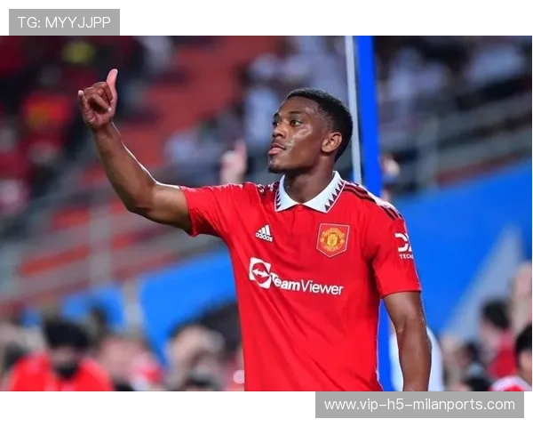 利物浦前锋弧顶远射建功