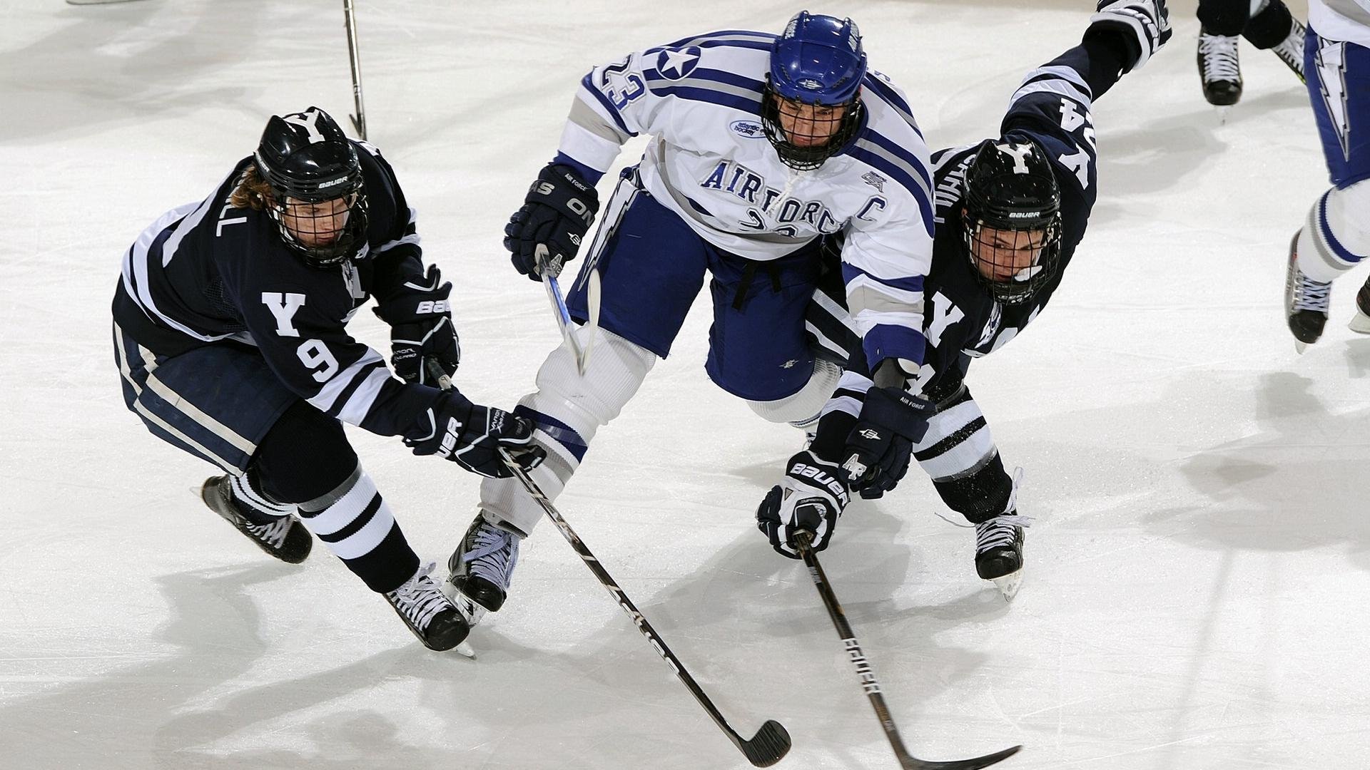 “尼古拉斯·桑特基的冷静头脑与执行力，帮助阿根廷美洲狮队攻占赛场”